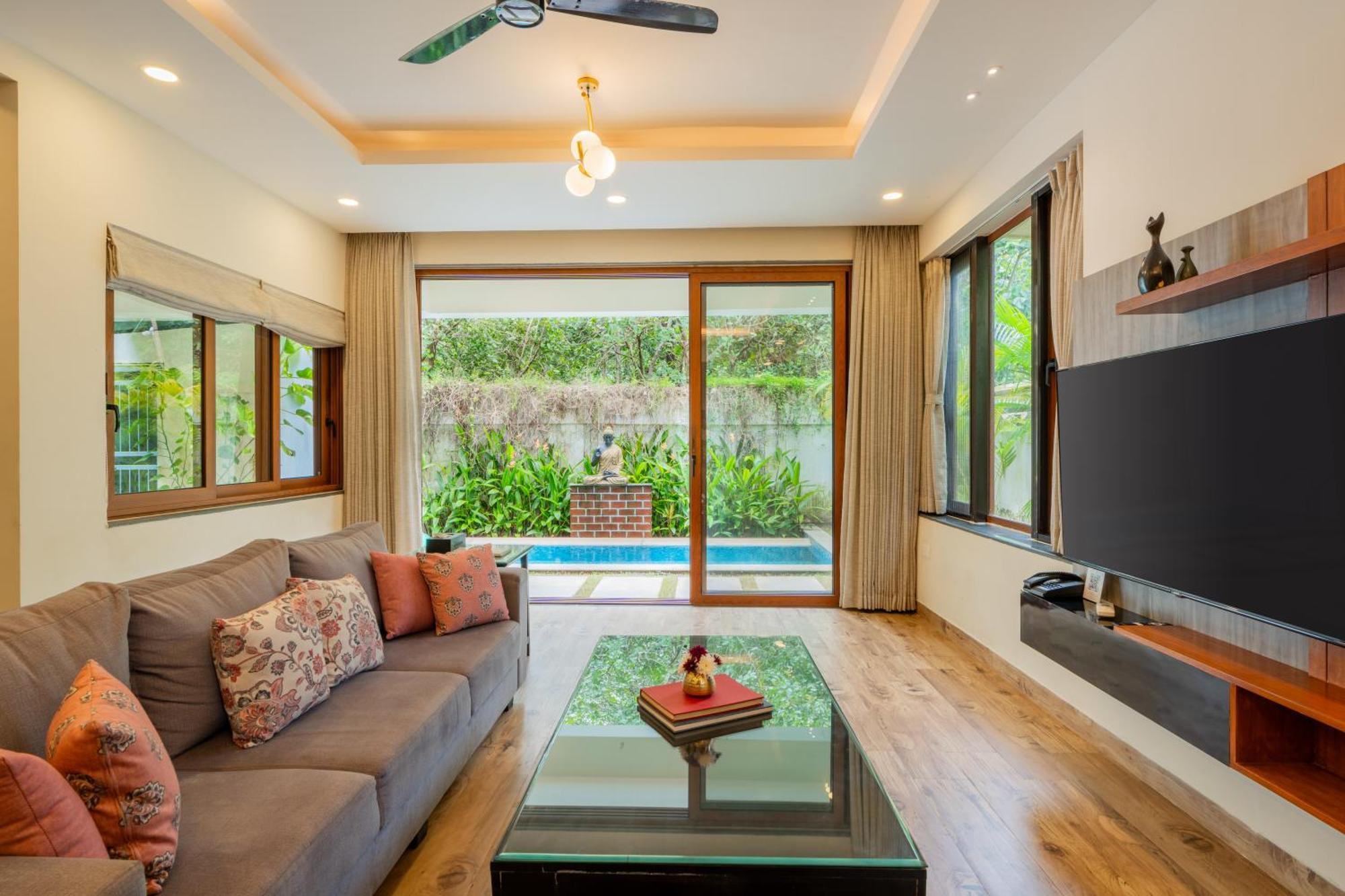 Elivaas 3 Bhk Pvt Pool & Bar - Villa Valerie Oxel Exterior photo